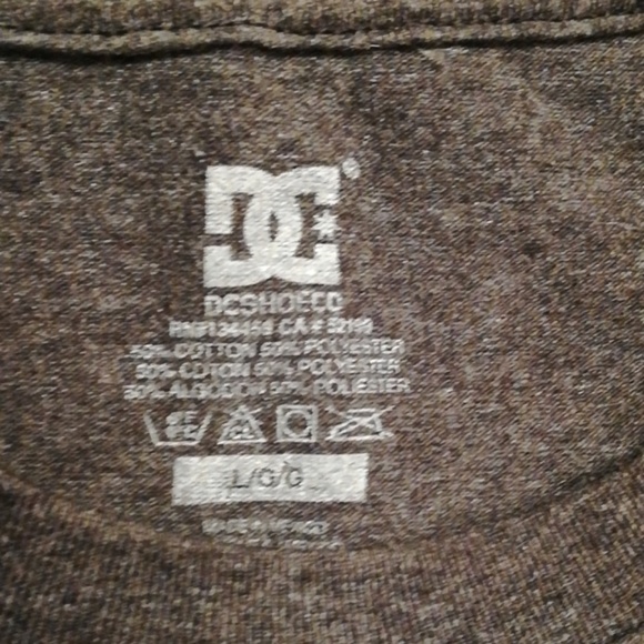 DC Shoe Co. Skateboarding T-shirt Size Large - Picture 3 of 4